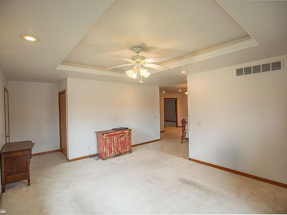 5th image of 202 S Harlan St