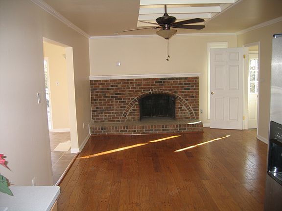 5th image of 10962 Beechwood Ct