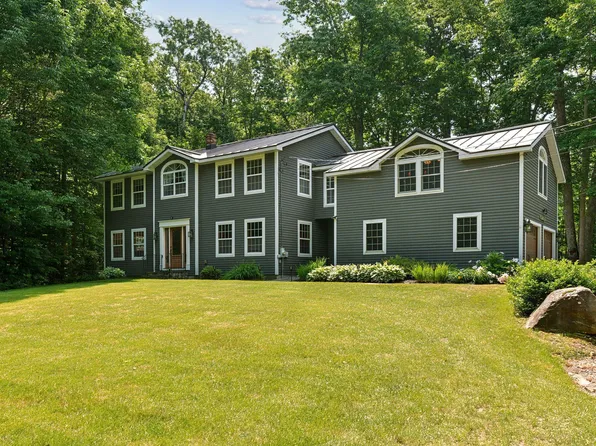 756 Pond Road, Manchester, ME 04351