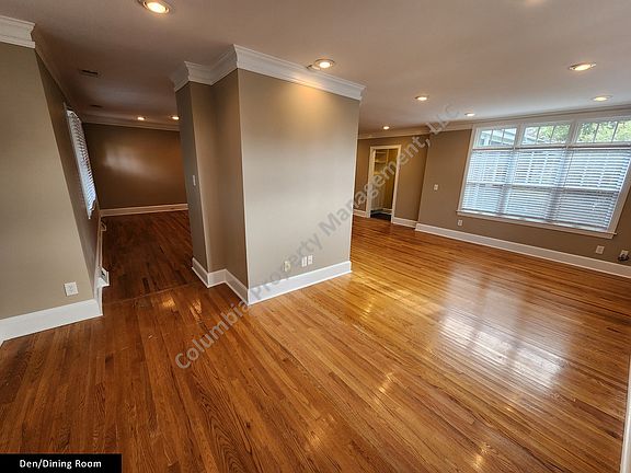 4th image of 2800 Monroe St