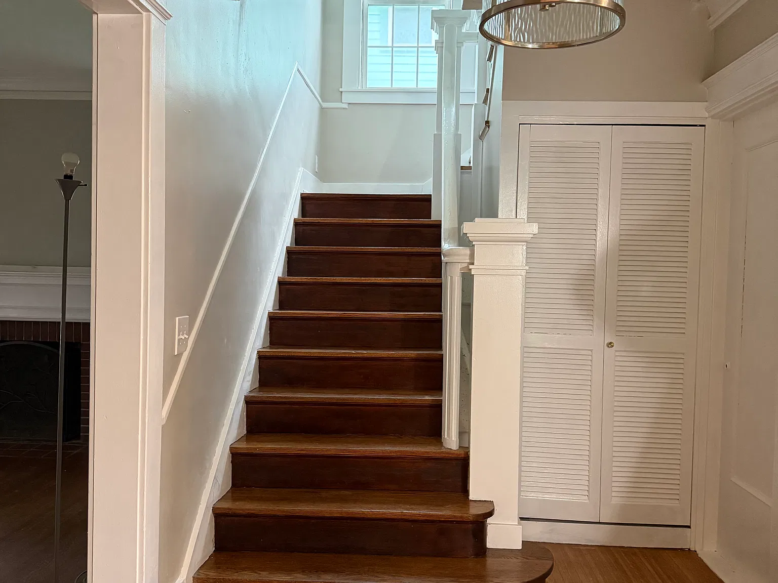 4 bed, 1.5 bath, 2340 sqft, $1,995 — Photo 3