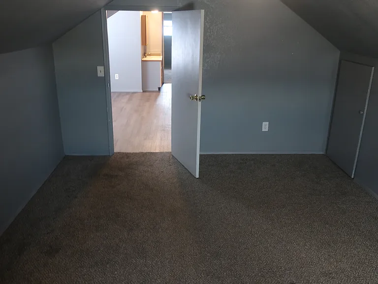4 Viewdale St #1/2 — Photo 9