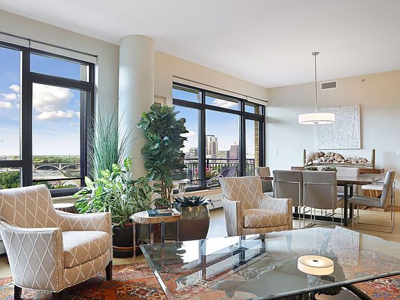 3rd image of 1120 S 2nd St APT 909