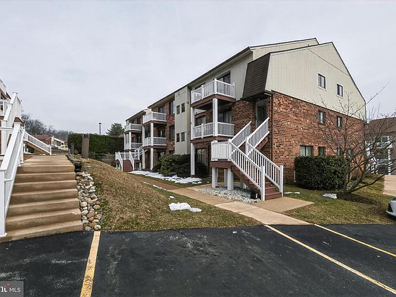 2nd image of 7204 Hilltop Dr Unit 94