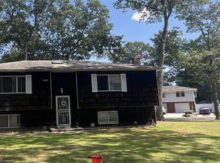 191 Albany Ave, West Babylon, NY 11704