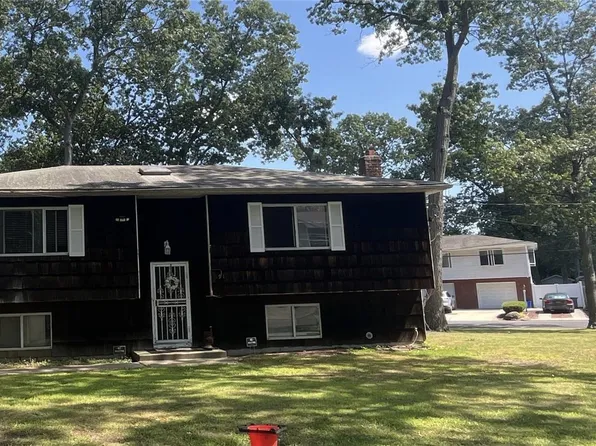191 Albany Avenue, West Babylon, NY 11704