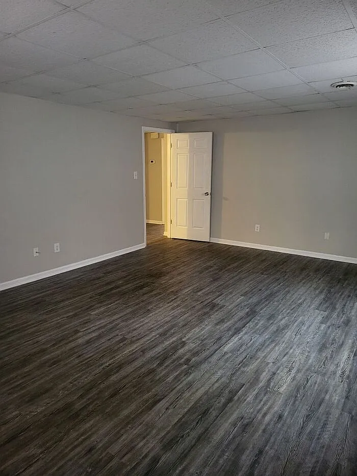 3 bed, 2.0 bath, 1450 sqft, $1,250 — Photo 4