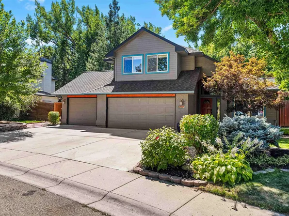 8084 W Arapaho Ct, Garden City, ID 83714