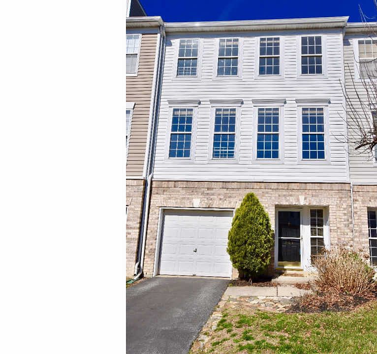 1st image of 522 E Boxborough Dr
