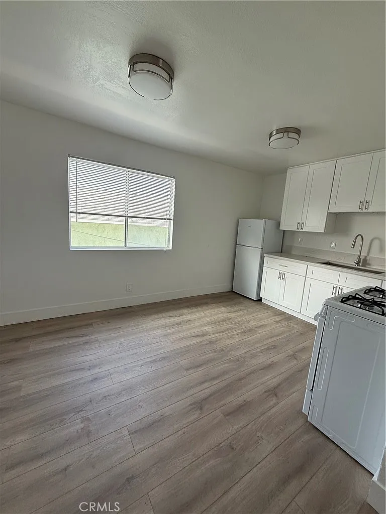1 bed, 500 sqft, $1,800 — Photo 3