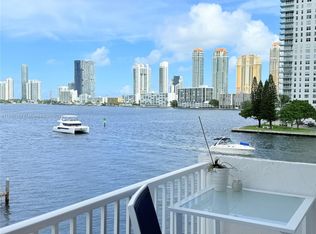 4000 NE 170th St APT 402, North Miami Beach, FL 33160
