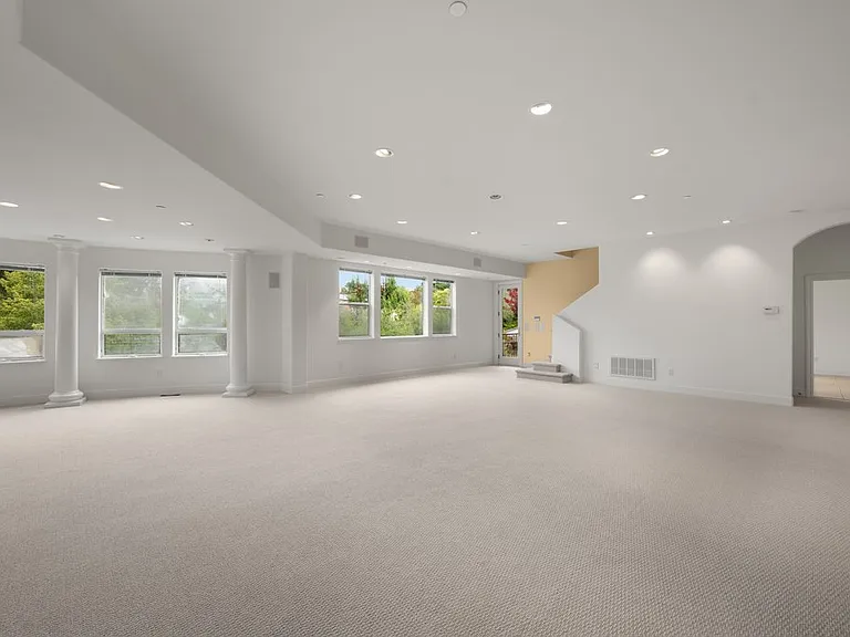 10 Warrens Way — Photo 32