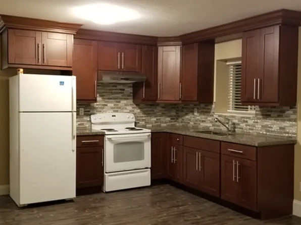 16482 88th Ave, Surrey, BC