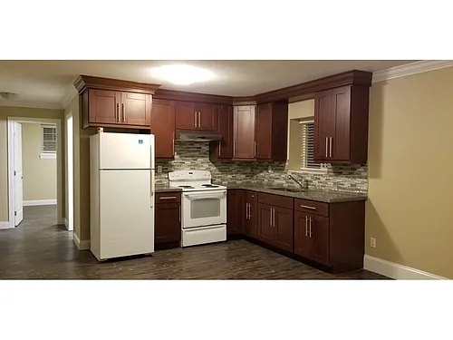 16482 88th Ave #1A Photo 1