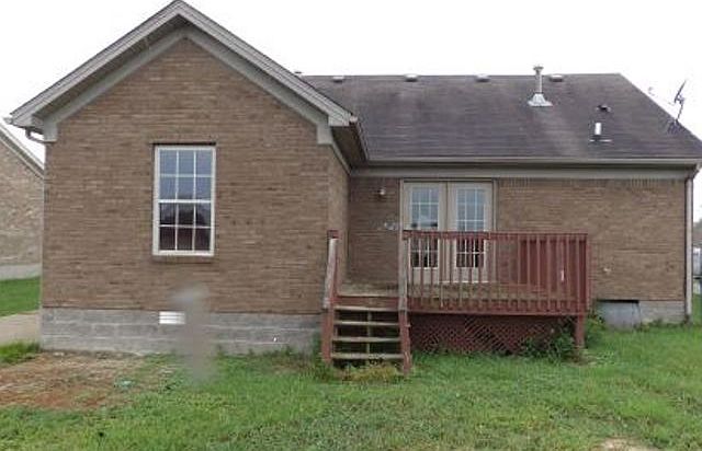 1st image of 394 Tecumseh Dr
