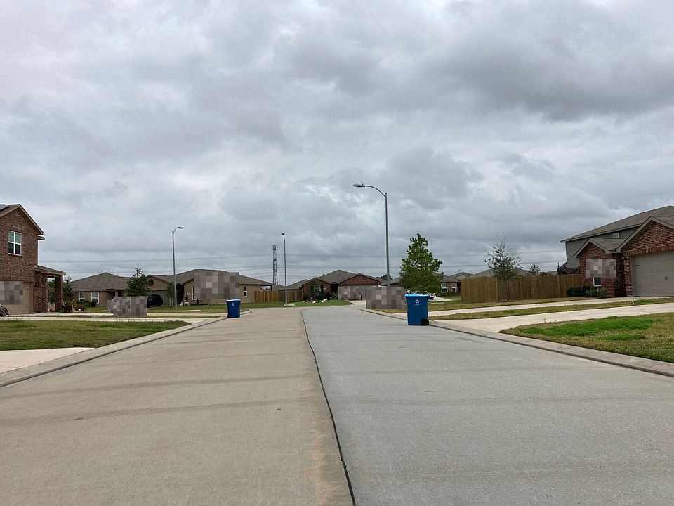 2nd image of 10923 Dover White Dr