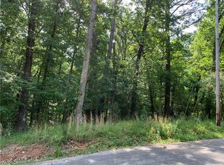 4 Dregg Ln, Bella Vista, AR 72714