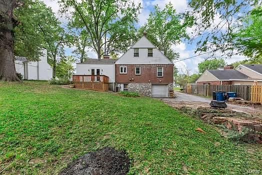5th image of 1627 Monticello Dr
