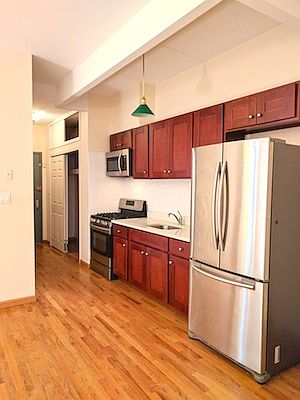 5th image of 373 6th Ave APT 3A