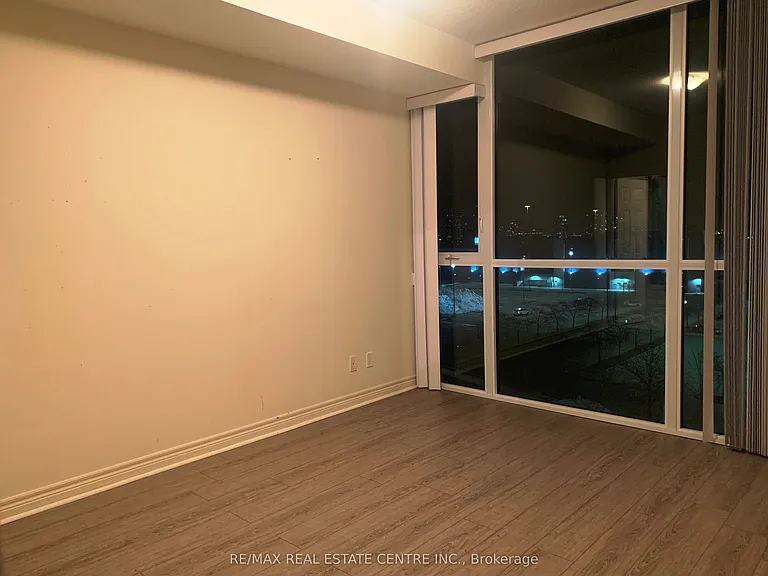 339 Rathburn Rd W #705 — Photo 27