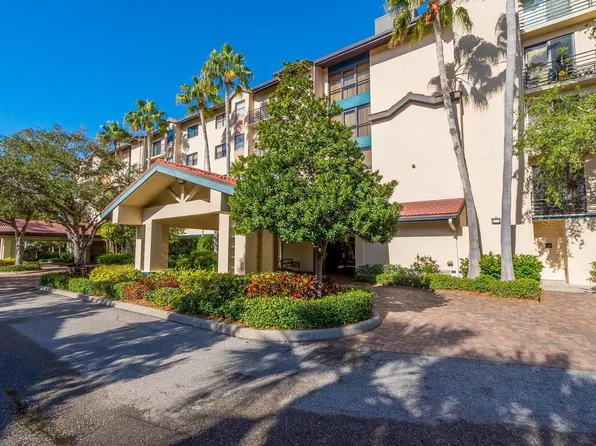 5400 Eagles Point Cir APT 306, Sarasota, FL 34231