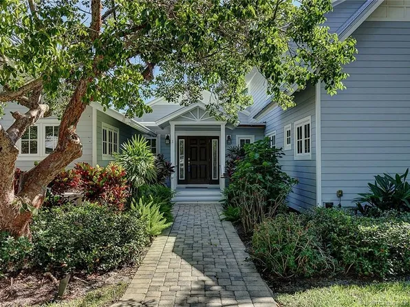 149 SE Martin Ave, Stuart, FL 34996