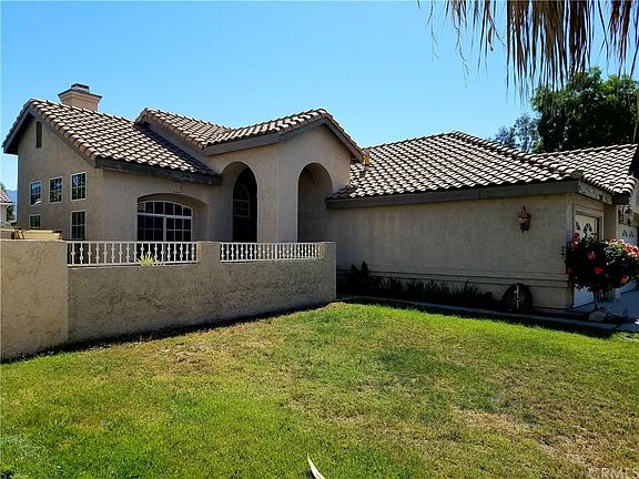 2nd image of 1207 Avenida Floribunda