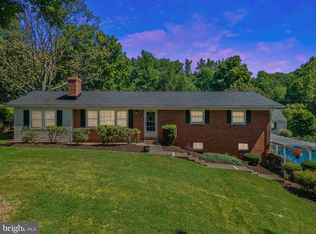 5396 Dumfries Rd, Warrenton, VA 20187