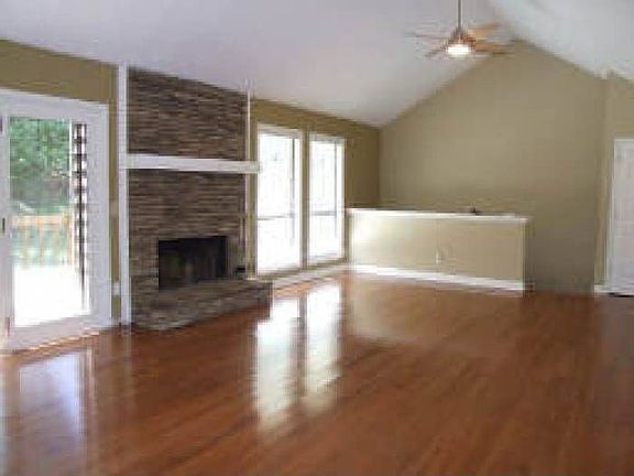 2nd image of 4495 Browning Ct NE