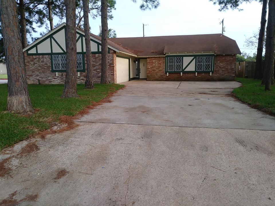 1st image of 31 N Heights Dr