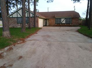 31 N Heights Dr, La Marque, TX 77568