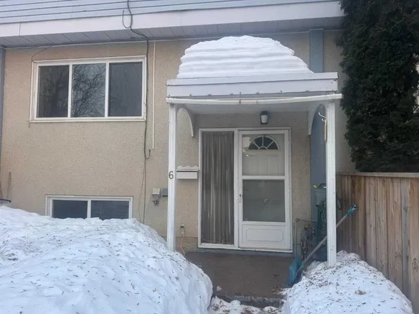 8808 W 96th St, Peace River, AB T8S 1G6