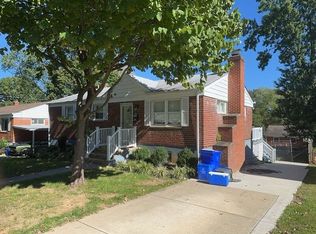4803 Creek Shore Dr, Rockville, MD 20852