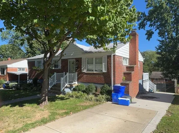 4803 Creek Shore Dr, Rockville, MD 20852