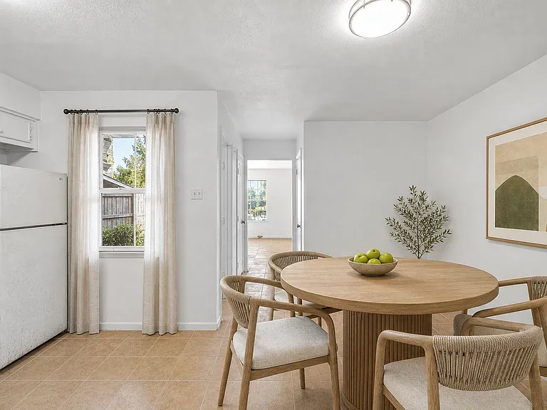 12054 Beechnut St — Photo 5