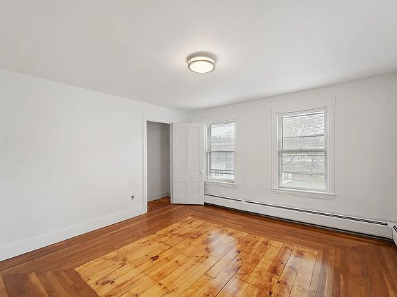 4th image of 31 Whitehall Rd #1