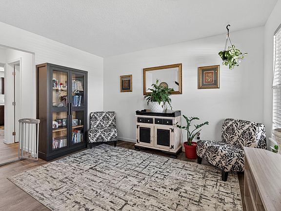 5th image of 10024 Glen Edge Ln