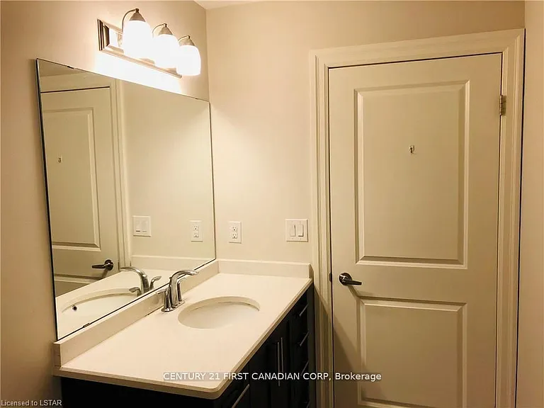 260 Villagewalk Blvd #608 — Photo 20