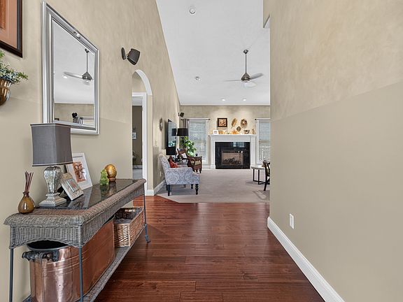 2nd image of 3101 Carrington Ln