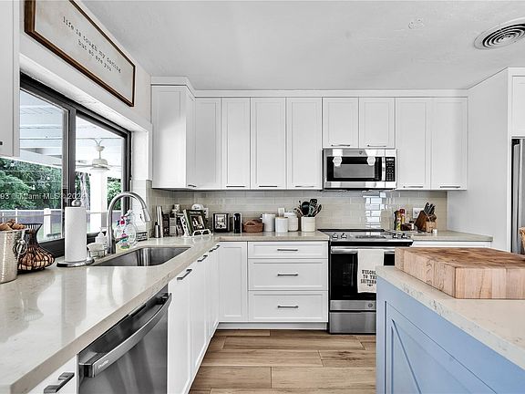 3rd image of 13740 SW 78th Pl