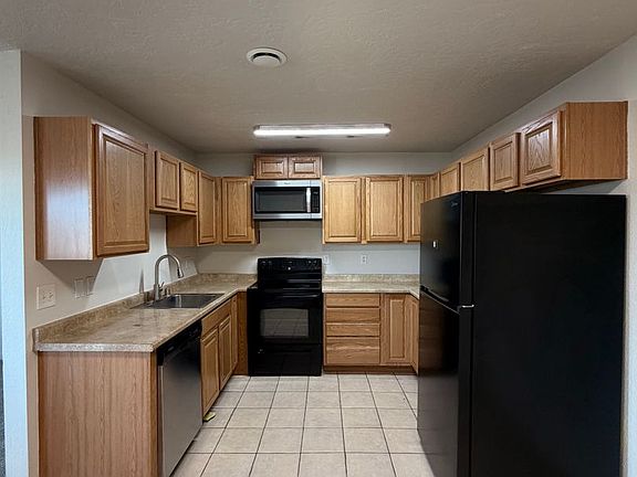 4th image of 1000 Catskill St #1000CA-01
