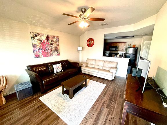 4th image of 635 Paseo Del Plata #A