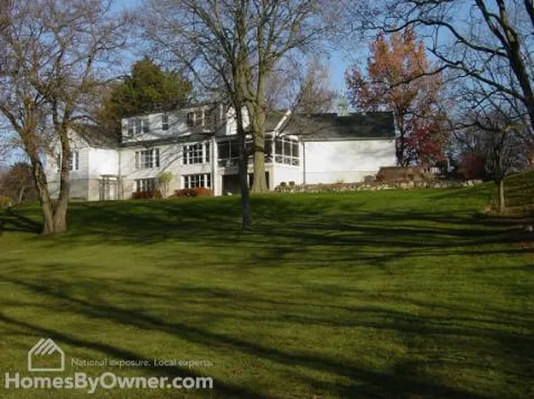 129 Belleview Ave, Mount Clemens, MI 48043