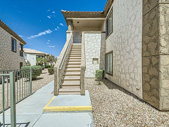 3rd image of 6905 Squaw Mountain Dr Unit 204