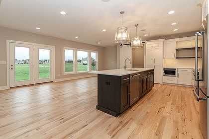 5th image of 26101 W Forrester Dr