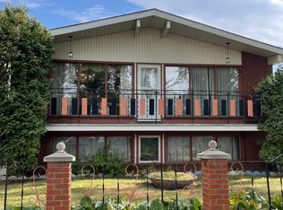 12411 87th St NW, Edmonton, AB T5B 3P4