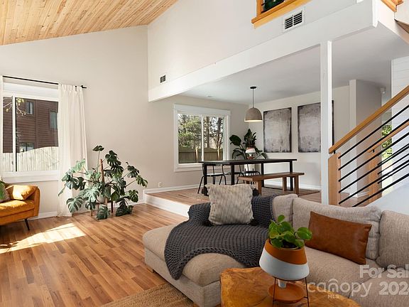 5th image of 1524 Larochelle Ln