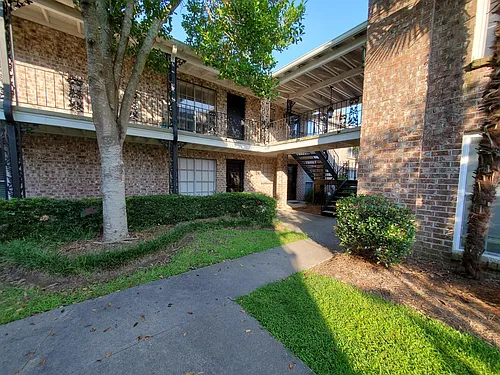 860 Colony Dr #A-1 Photo 1