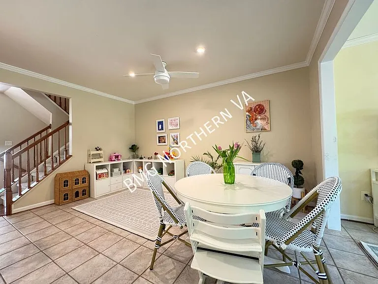 5654 Governors Pond Cir — Photo 12