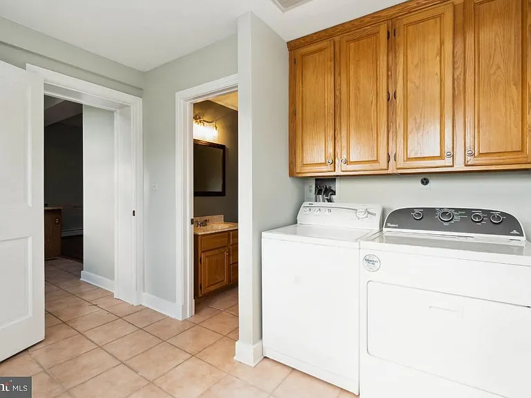 15615 Falls Rd — Photo 18